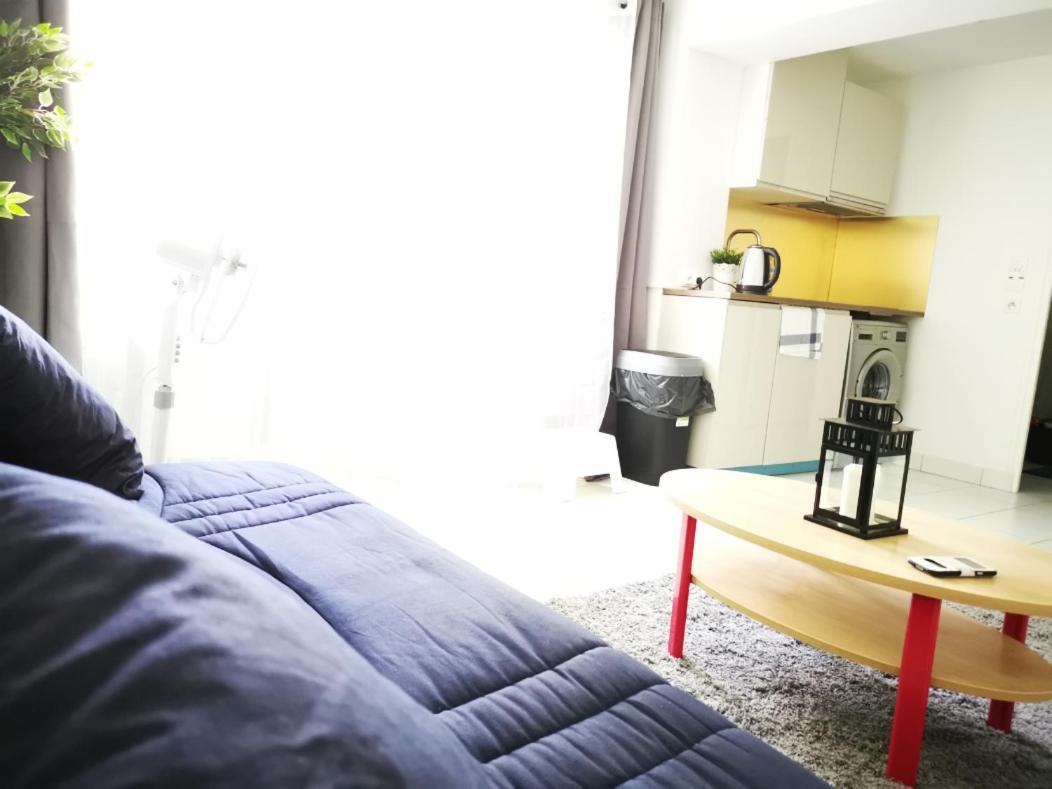 Studio De Charme, 30' Paris, 5' Evry, 10' Orly Ris-Orangis Eksteriør billede