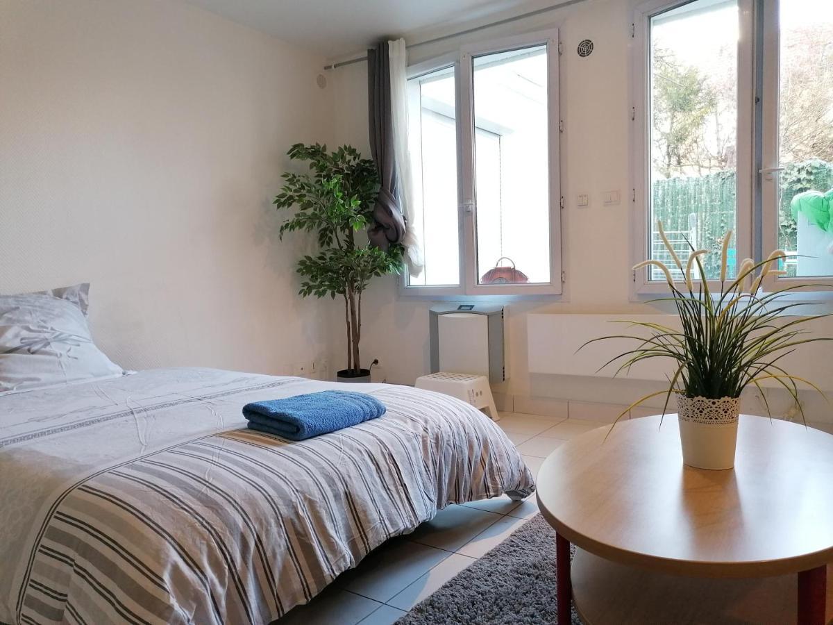 Studio De Charme, 30' Paris, 5' Evry, 10' Orly Ris-Orangis Eksteriør billede